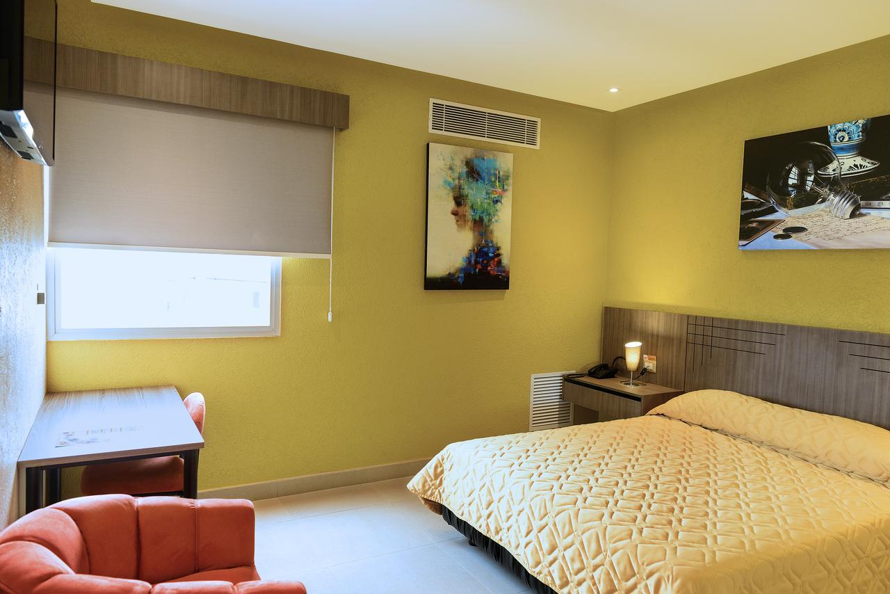 Np Hotel Y Suites Гуаякиль Экстерьер фото